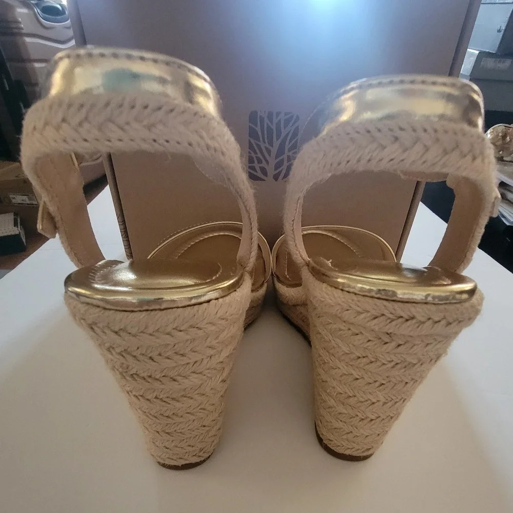 Gold Metallic‎ Espadrille Wedge Sandals Platform Ankle Strap Summer Shoes size 9